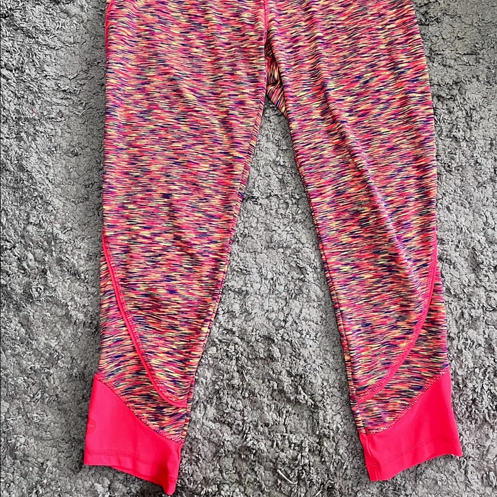Avia cropped yoga pants